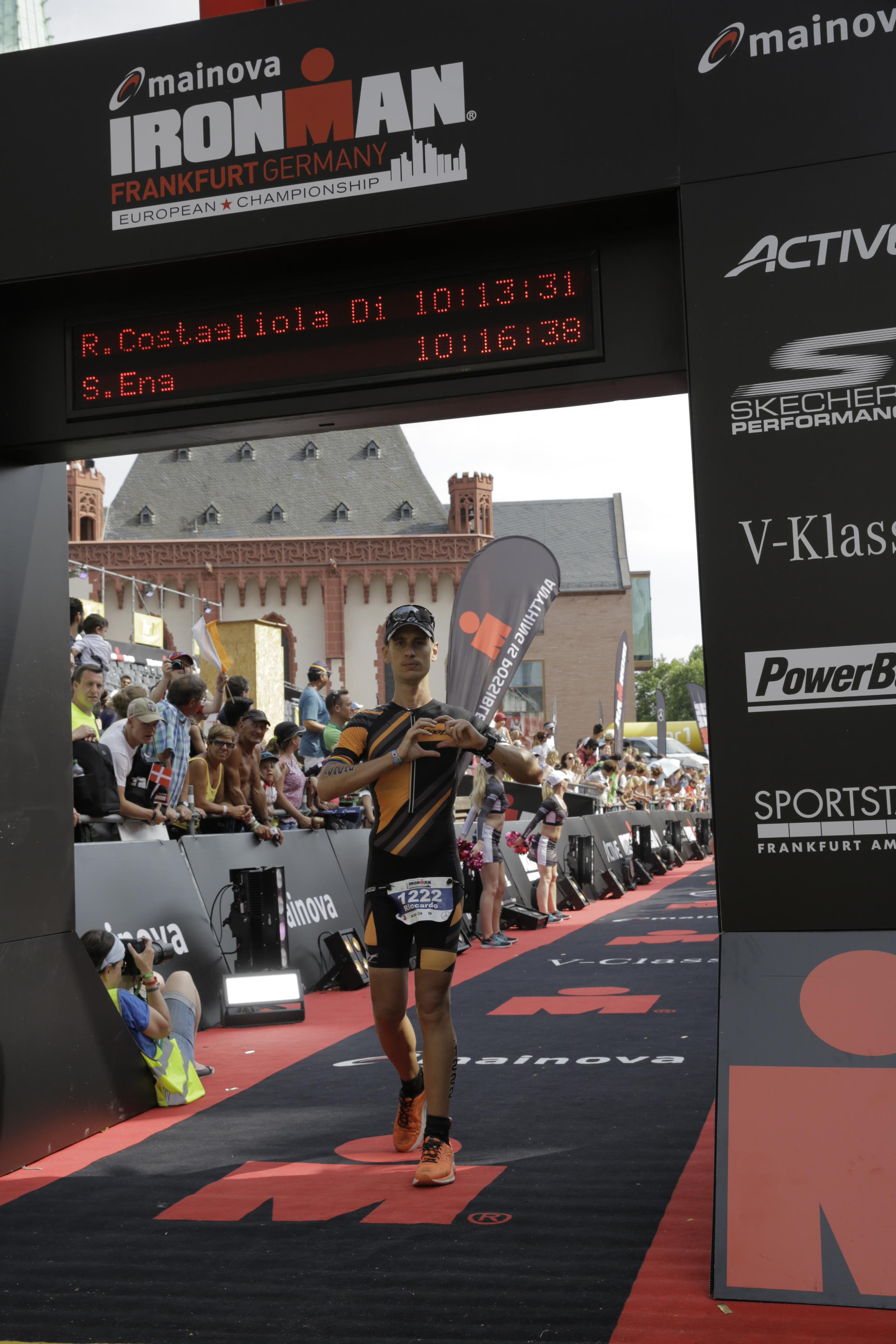 Per una finish line piena di sorrisi! di Riccardo Costagliola di Polidoro Per una finish line piena di sorrisi!-Riccardo Costagliola di Polidoro