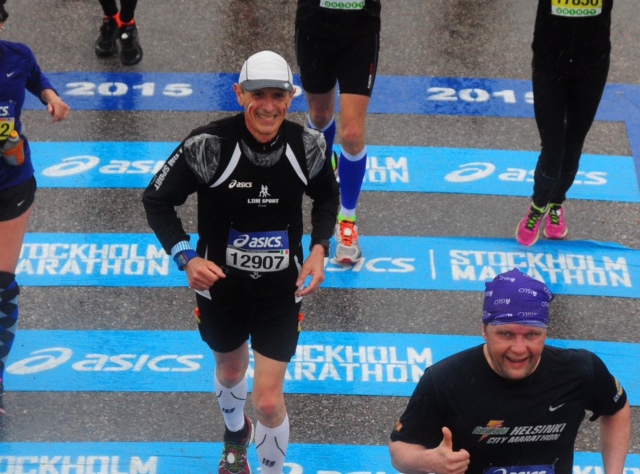Una maratona per i fiori di Wimbledon di Giuseppe Pampanini Una maratona per i fiori di Wimbledon-Giuseppe Pampanini