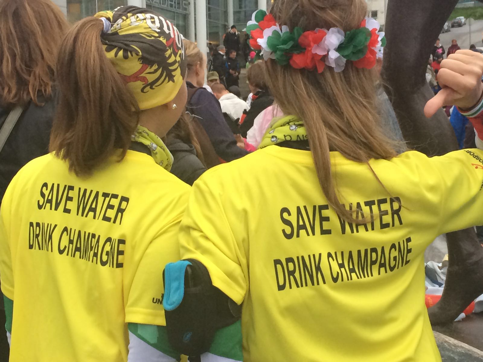 KEEP ON SMILING di Stefania e Roberta KEEP ON SMILING-Stefania e Roberta