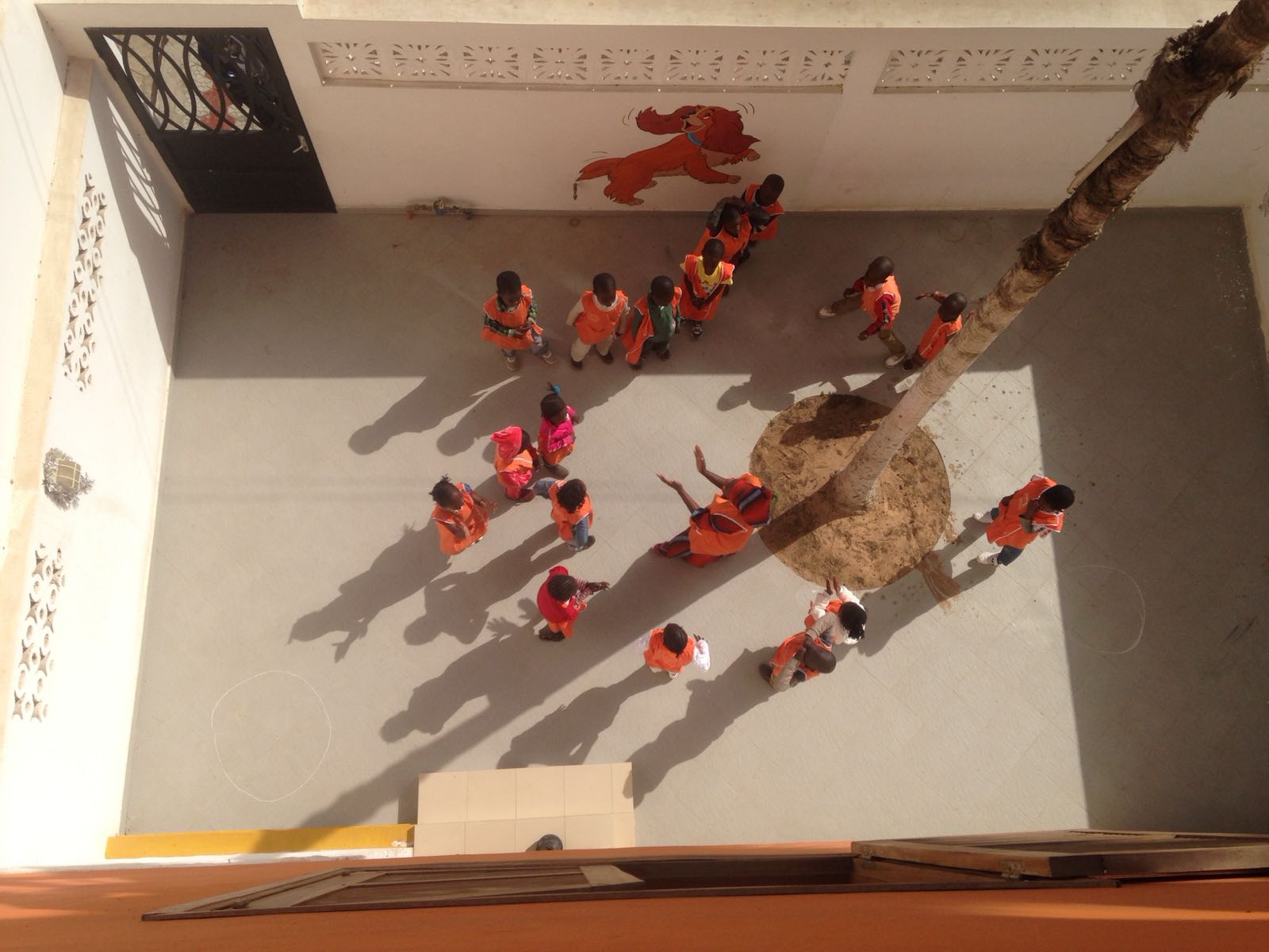 Diamo colore alla scuola! di Valentina Scalzo Diamo colore alla scuola!-Valentina Scalzo