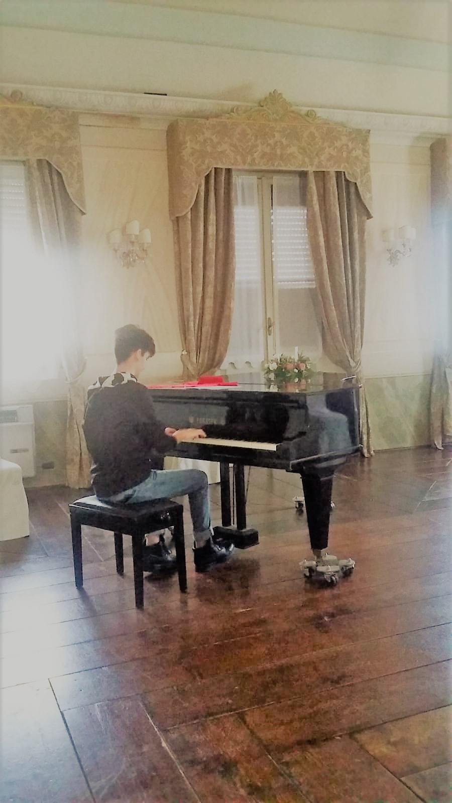 Un Coro a GRAN VOCE per la VITA di Liceo Tenca Un Coro a GRAN VOCE per la VITA -Liceo Tenca