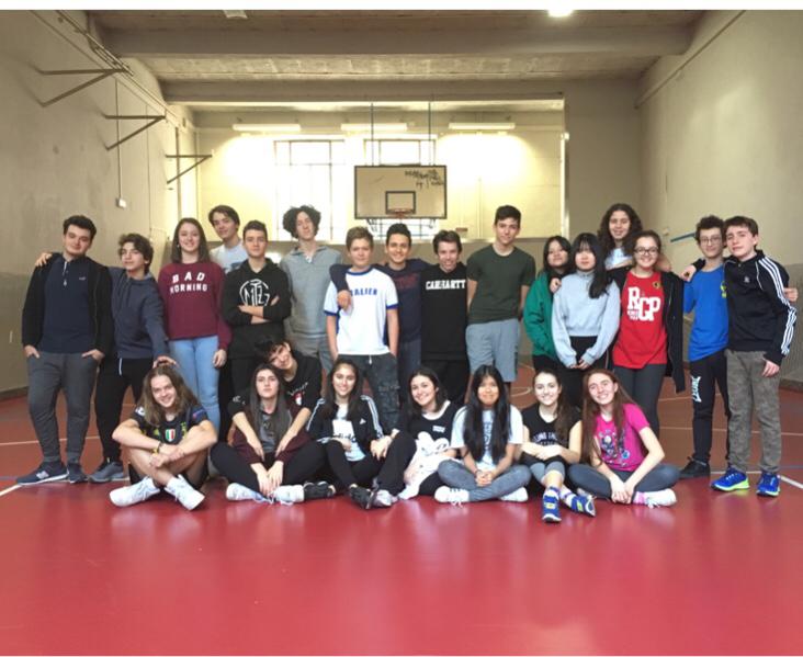 Un Coro a GRAN VOCE per la VITA di Liceo Tenca Un Coro a GRAN VOCE per la VITA -Liceo Tenca