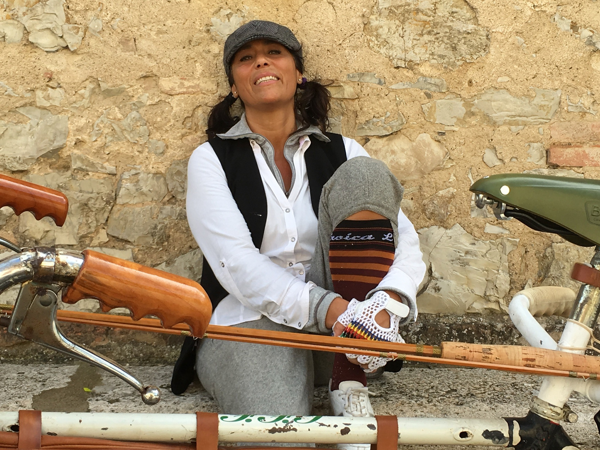 LE DONNE NON SI TOCCANO!!!! di Simone Santini LE DONNE NON SI TOCCANO!!!!-Simone Santini