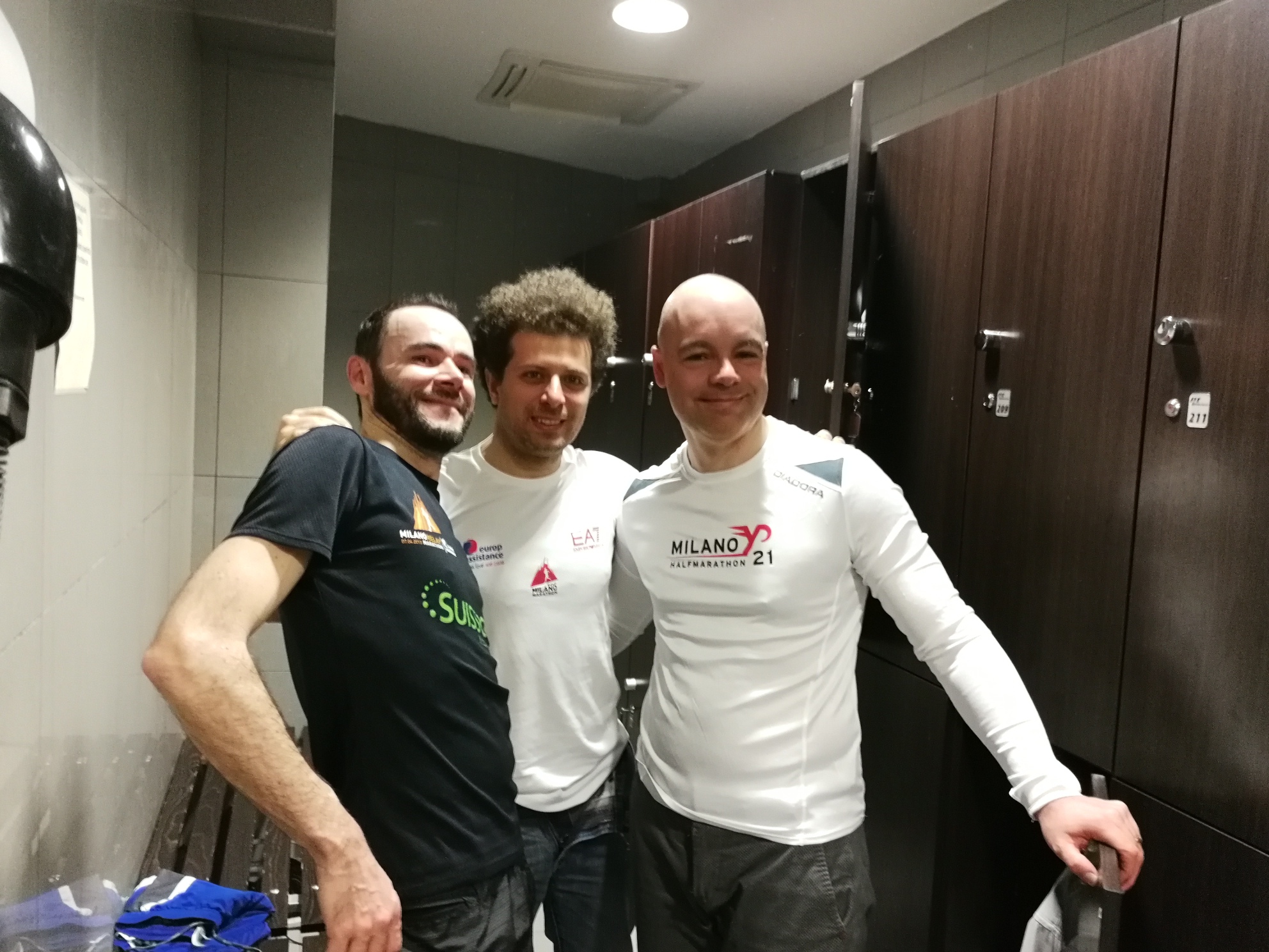 Skyzzo per zeropiù di Skyzzo Simo-Mitch-Marco-Faber Skyzzo per zeropiù-Skyzzo Simo-Mitch-Marco-Faber