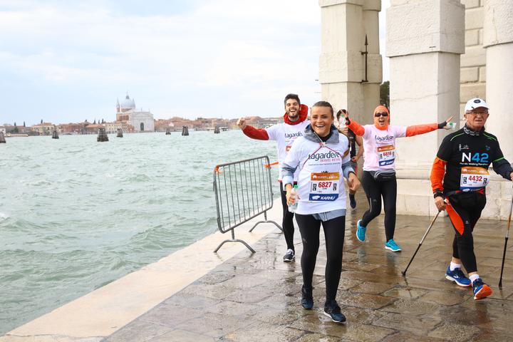 NOI per un nuovo inizio-LAGARDÈRE RUNNER SQUAD