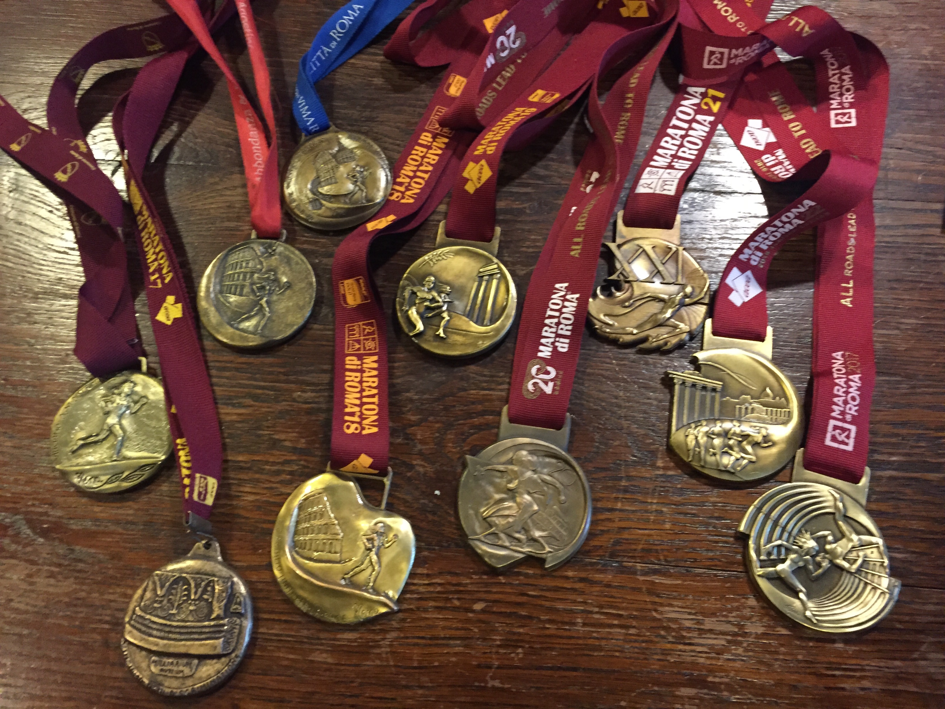 Gemma per RC Roma Centenario di Gemma Fedrizzi Gemma per RC Roma Centenario-Gemma Fedrizzi