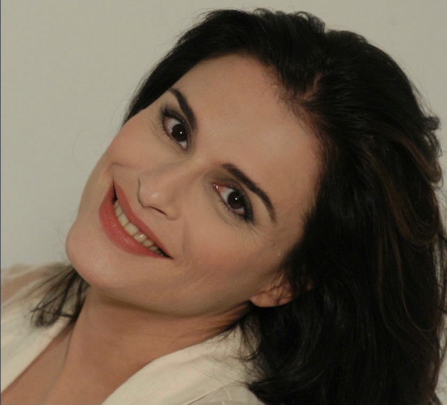 Una ricarica di energia di Laura Marinoni Una ricarica di energia -Laura Marinoni