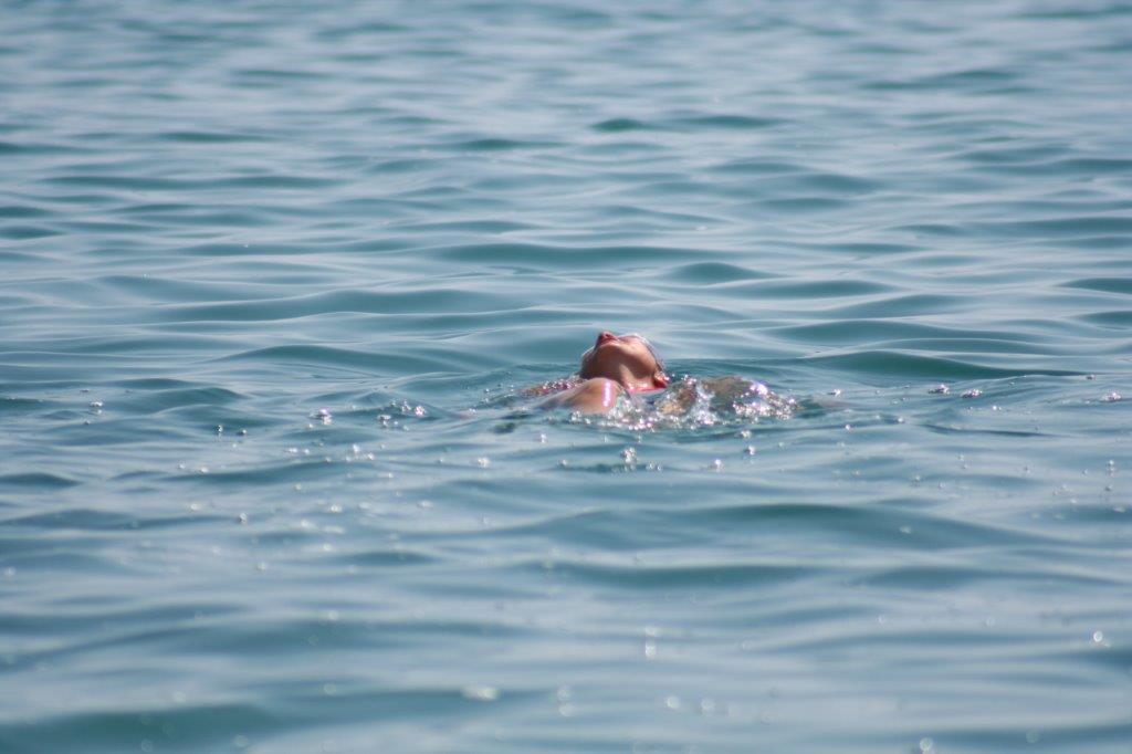 vado al mare e faccio un tuffo per te!-Catia Feoli