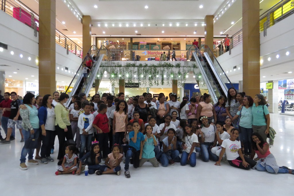 Teniamoci per mano!-Tecla Morettin