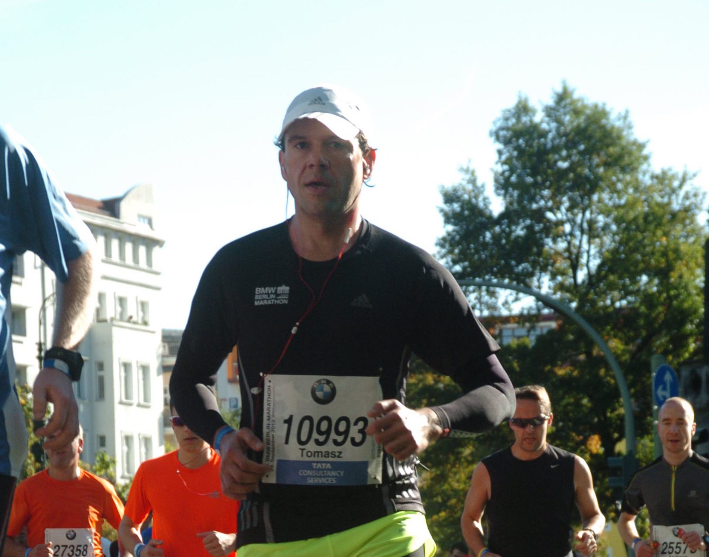 Tom runs for special needs! di Tom Guzowski Tom runs for special needs!-Tom Guzowski