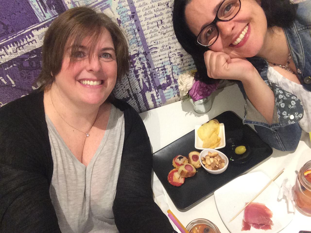 50 sfumature di... fucsia!-Chiara e Raffaella Olla