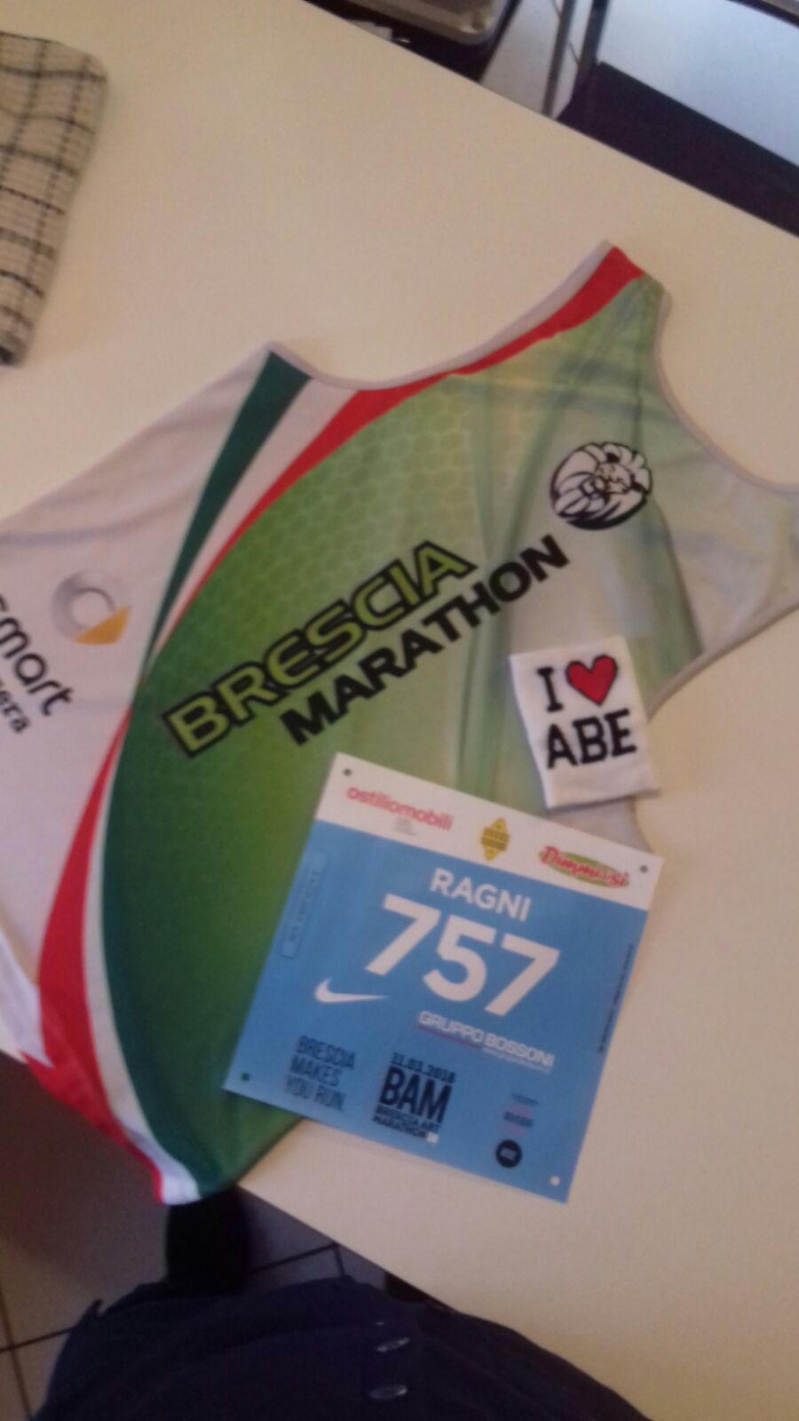1€/KM X SENTIRSI A CASA LONTANO DA CASA di GIORGIO RAGNI 1€/KM X SENTIRSI A CASA LONTANO DA CASA-GIORGIO RAGNI