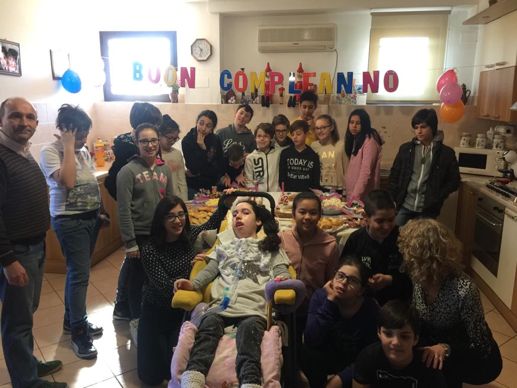 Sma non è difficile aiutare ICS Manzoni di Anna Callea Sma non è difficile aiutare ICS Manzoni -Anna Callea