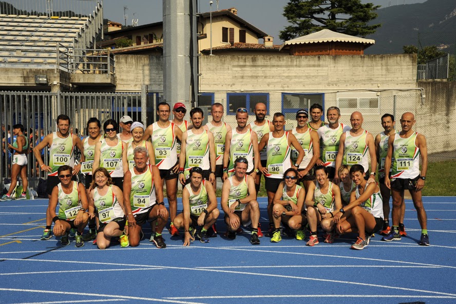 1€/KM X SENTIRSI A CASA LONTANO DA CASA di GIORGIO RAGNI 1€/KM X SENTIRSI A CASA LONTANO DA CASA-GIORGIO RAGNI