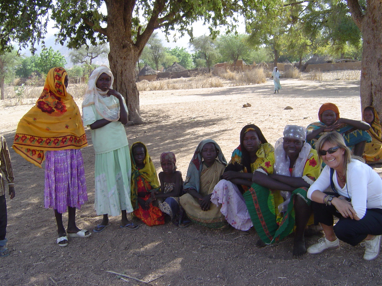 CORRI CON ME PER I BAMBINI IN MOZAMBICO di Patrizia Canova CORRI CON ME PER I BAMBINI IN MOZAMBICO-Patrizia Canova