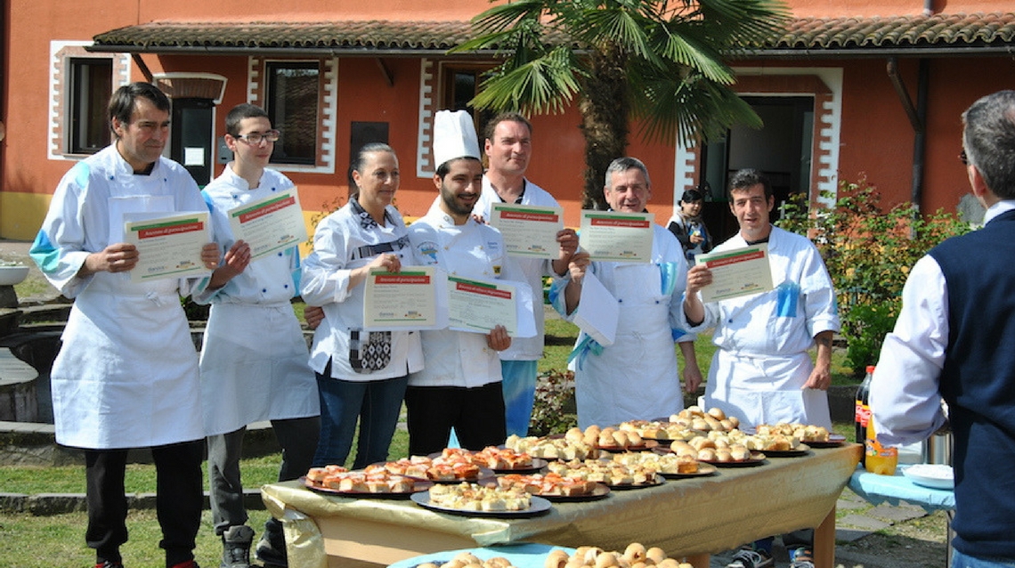 Un pane per unire storie e culture! di Angelo Enrico Nazzari Un pane per unire storie e culture!-Angelo Enrico Nazzari