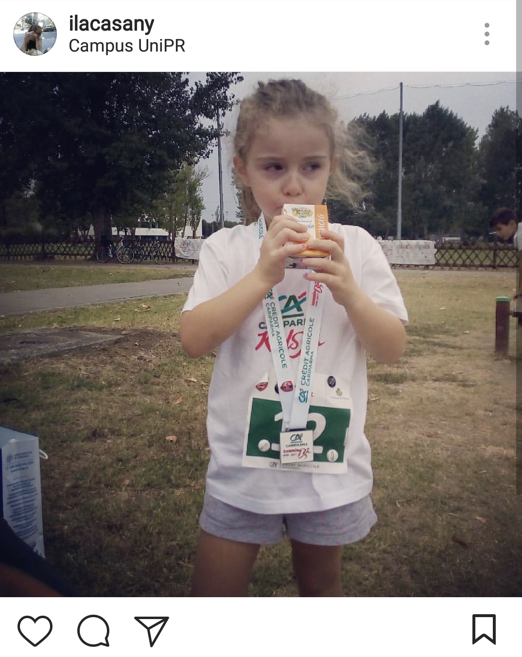 Noi ci mettiamo le gambe, e tu?! di Elisa Roncari Noi ci mettiamo le gambe, e tu?!-Elisa Roncari