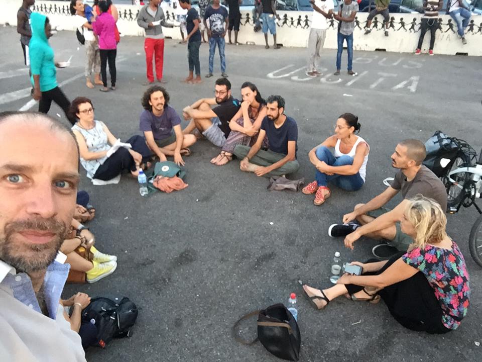 Gli "straccia" ci mettono la faccia! di Sonia Ravera Gli "straccia" ci mettono la faccia!-Sonia Ravera