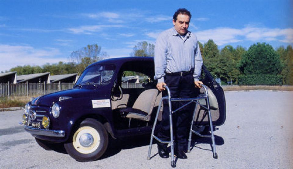 Angelo Colombo sostiene la ricerca di Angelo Colombo Angelo Colombo sostiene la ricerca -Angelo Colombo