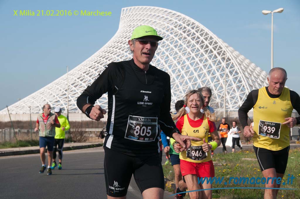 Una maratona per i fiori di Wimbledon di Giuseppe Pampanini Una maratona per i fiori di Wimbledon-Giuseppe Pampanini