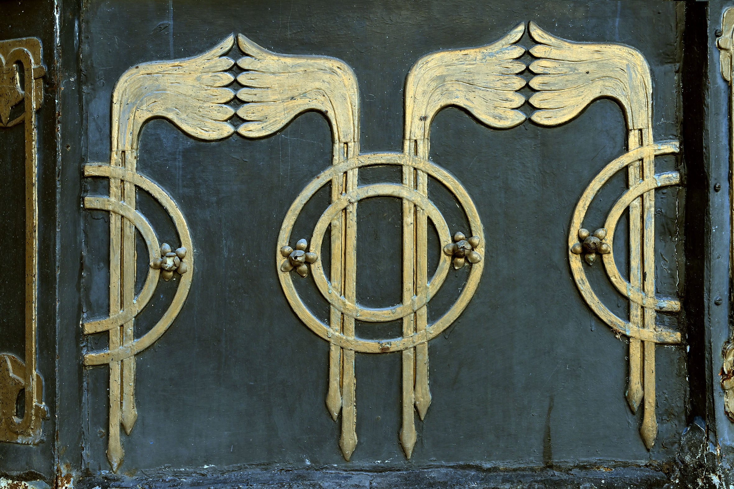 RESTAURIAMO L’EDICOLA LIBERTY DI PARMA!-FONDAZIONE TEATRO REGIO DI PARMA