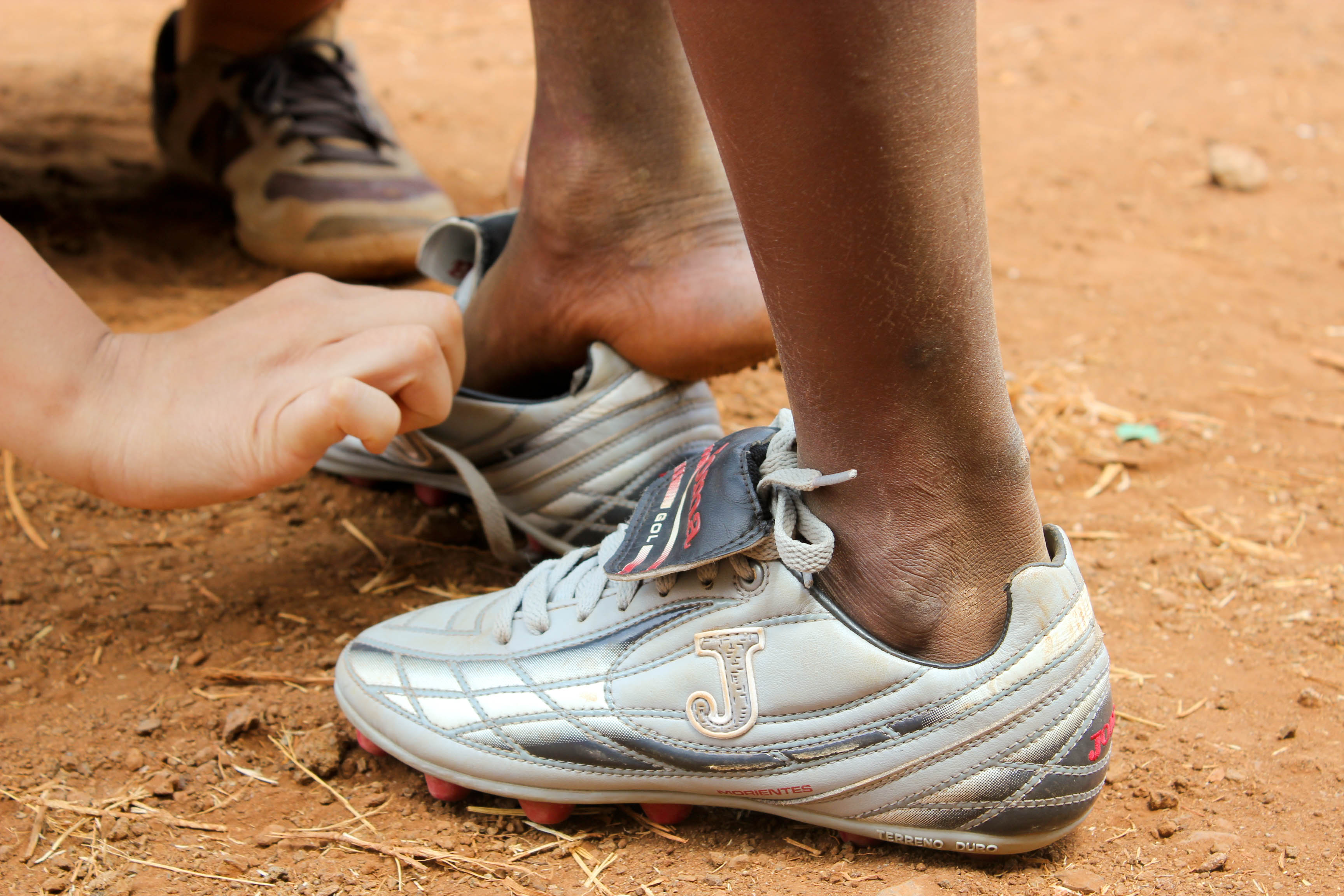 Un GOAL per i bimbi del Kenya di Goal Give a Smile Un GOAL per i bimbi del Kenya-Goal Give a Smile