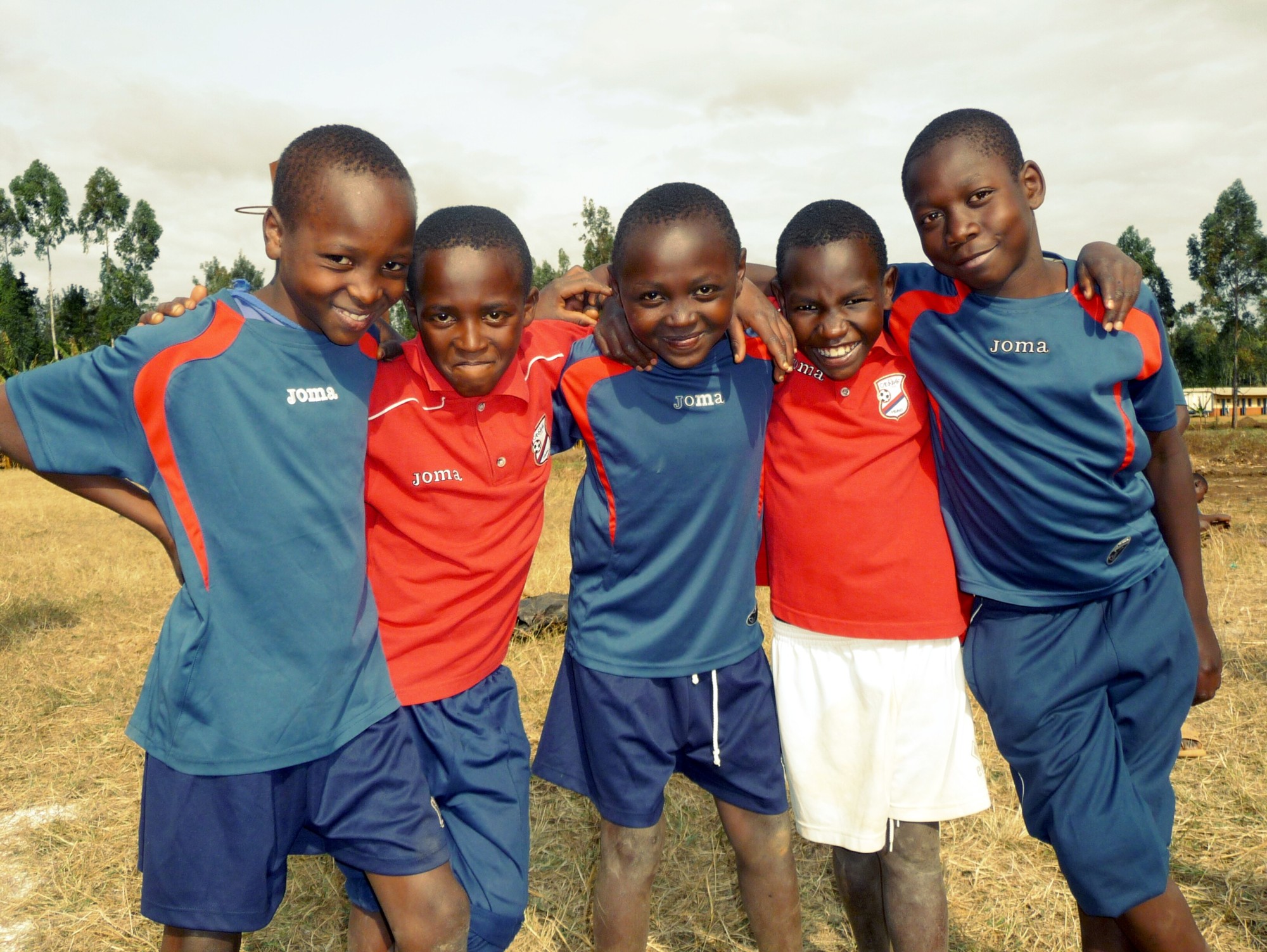 Un GOAL per i bimbi del Kenya di Goal Give a Smile Un GOAL per i bimbi del Kenya-Goal Give a Smile