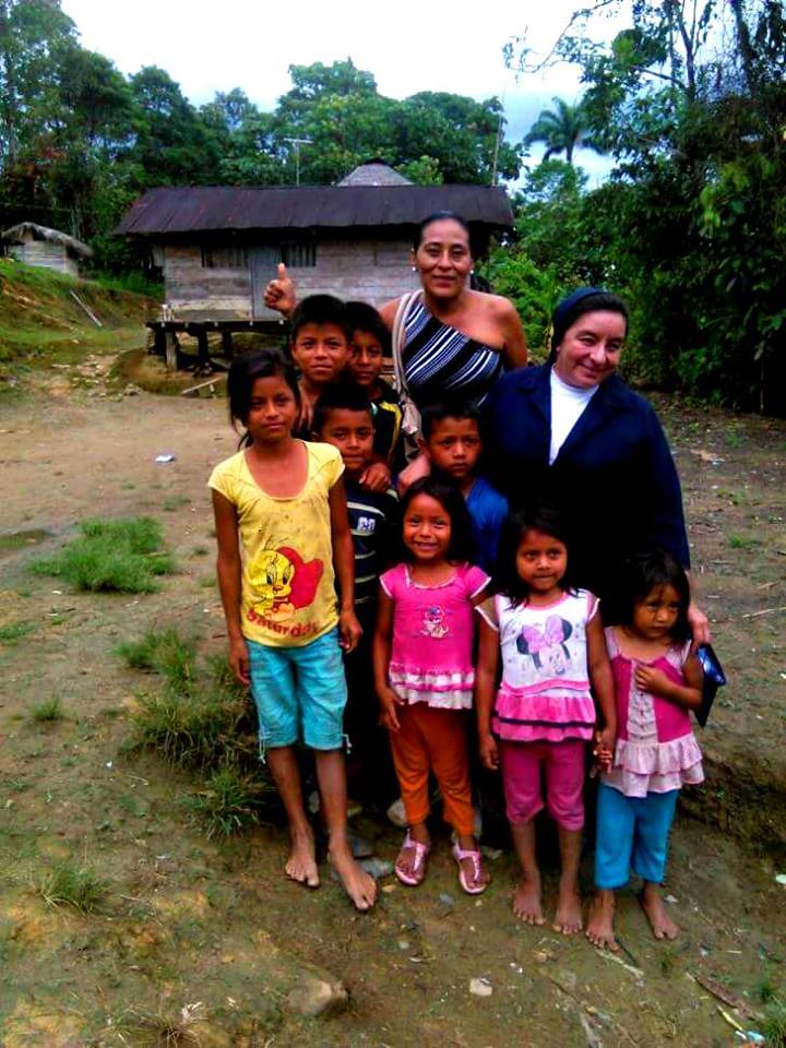 Una canoa per Napo in Ecuador di ENGIM Internazionale Una canoa per Napo in Ecuador-ENGIM Internazionale