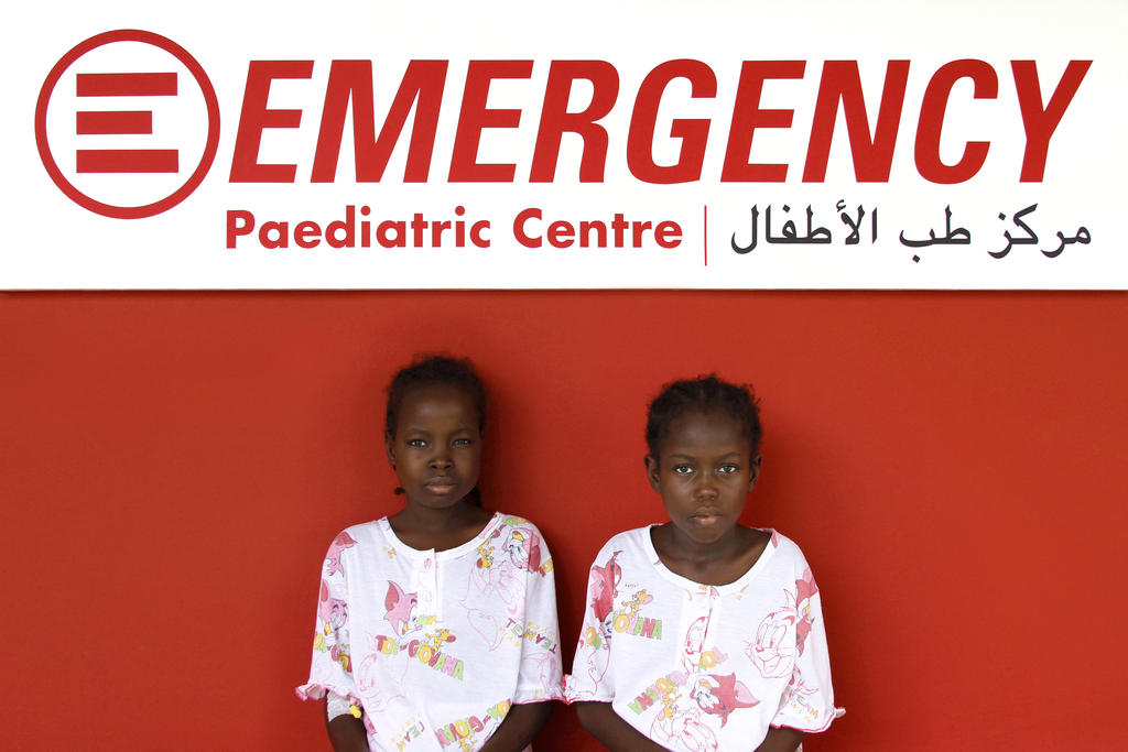 We support EMERGENCY di Emergency We support EMERGENCY-Emergency