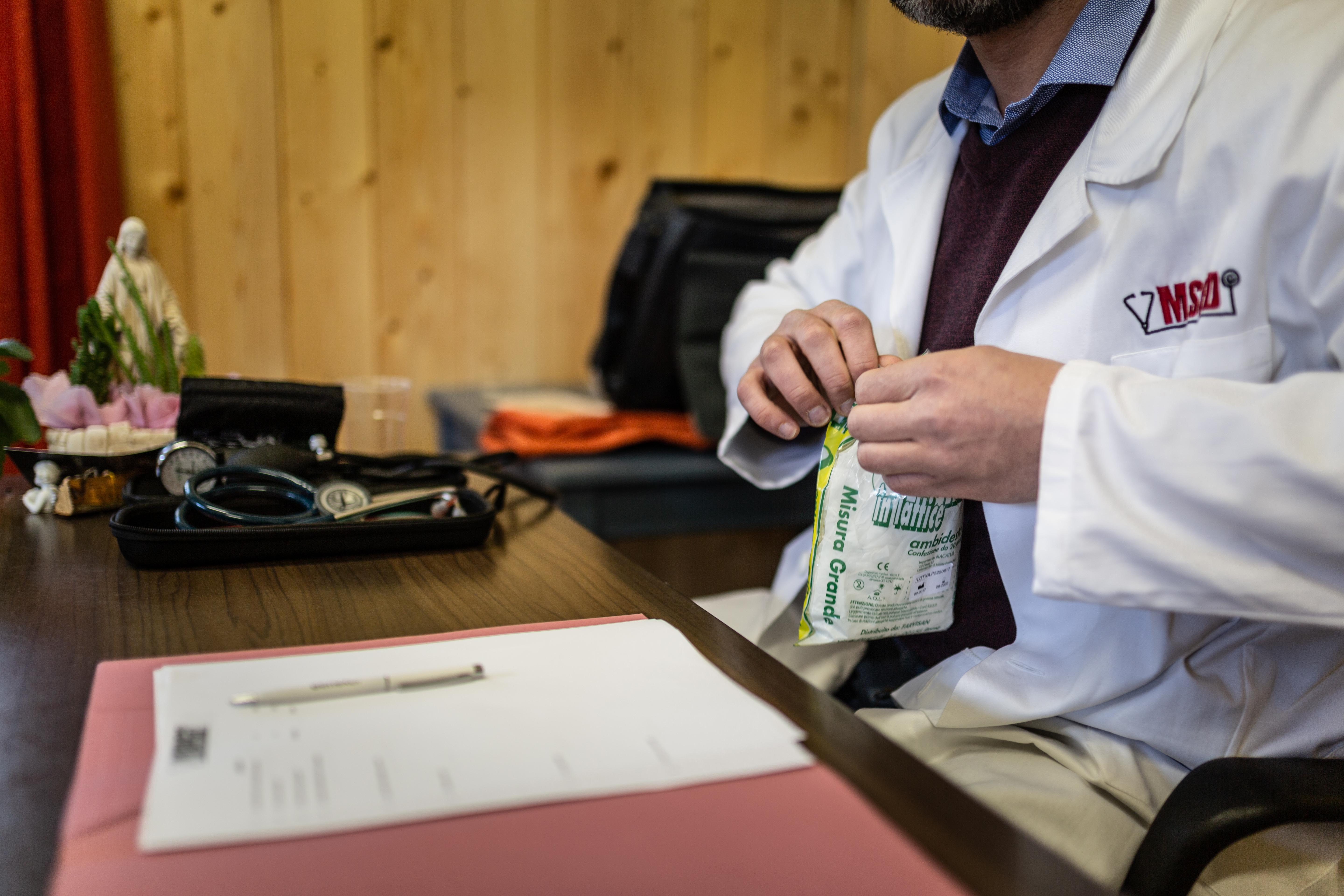 SERVIZIO MEDICO ITINERANTE di MSFD SERVIZIO MEDICO ITINERANTE-MSFD