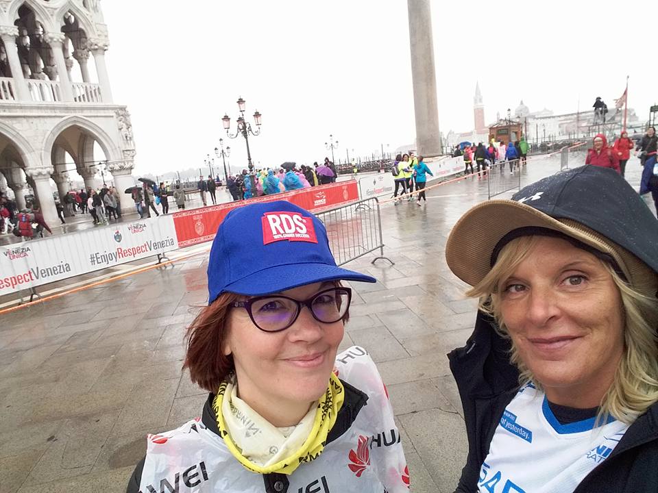 RUNNHER corri con Lei di ISIDE ONLUS RUNNHER corri con Lei-ISIDE ONLUS