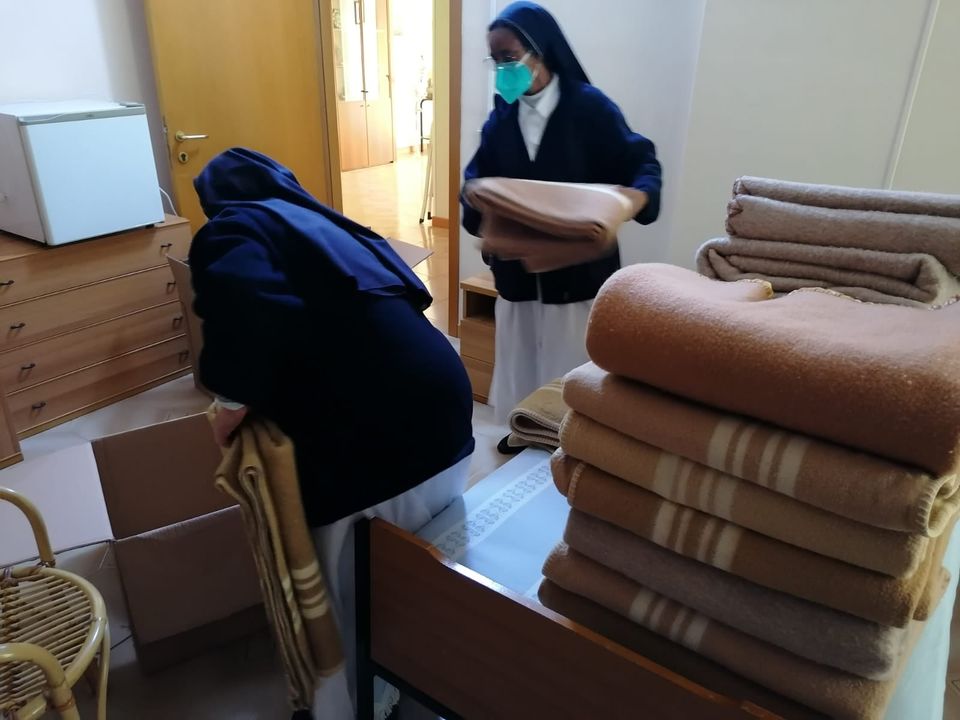 Dona un Rifugio di Misericordia di Mercy in Action Dona un Rifugio di Misericordia -Mercy in Action