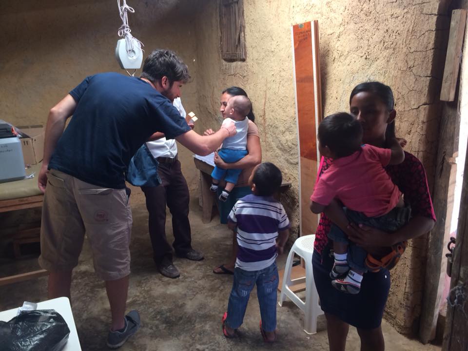 Semina Solidarietà, raccogli Sorrisi di Nutrizionisti Senza Frontiere Semina Solidarietà, raccogli Sorrisi-Nutrizionisti Senza Frontiere