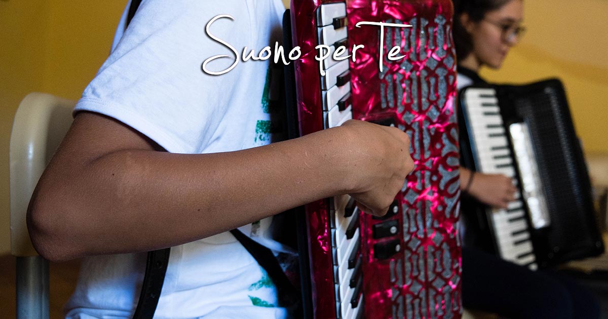 Suono per Te di ESTEMPORANEA – Arte, Musica, Teatro Suono per Te-ESTEMPORANEA – Arte, Musica, Teatro