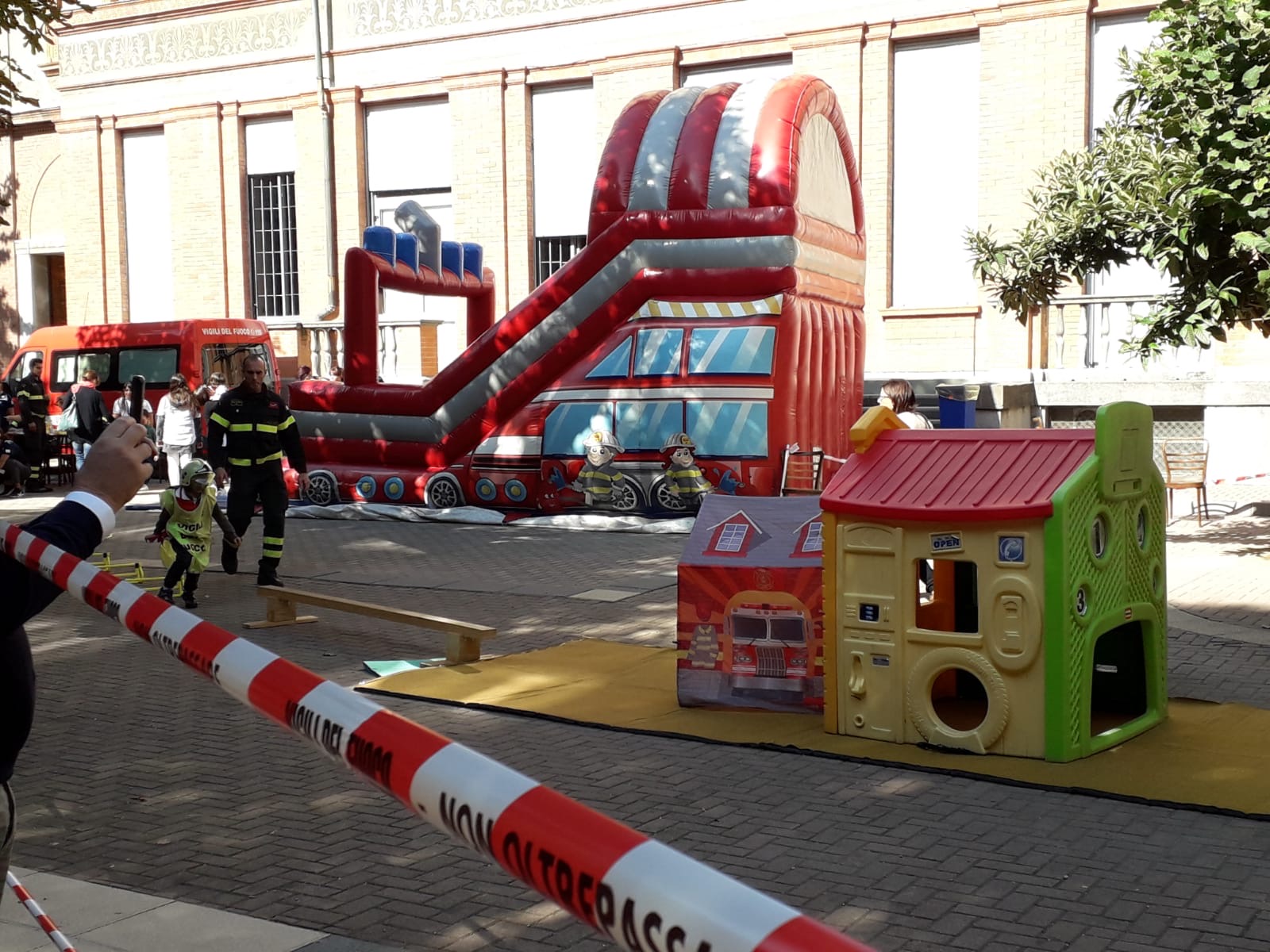 Corri con Noi per regalare un Sorriso di-La Mano del Bambino