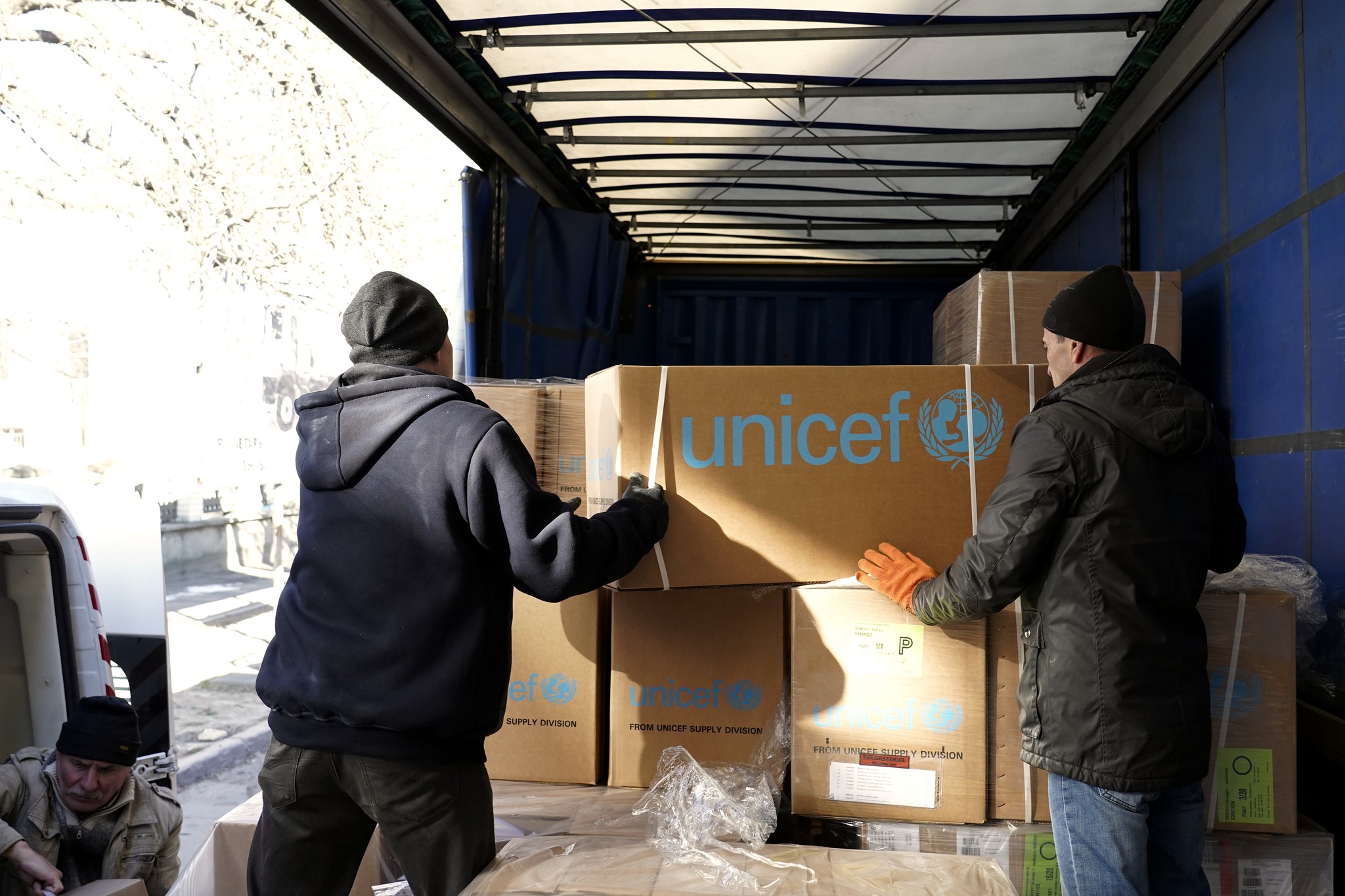 UNICEF PER I BAMBINI DELL' UCRAINA -UNICEF Italia