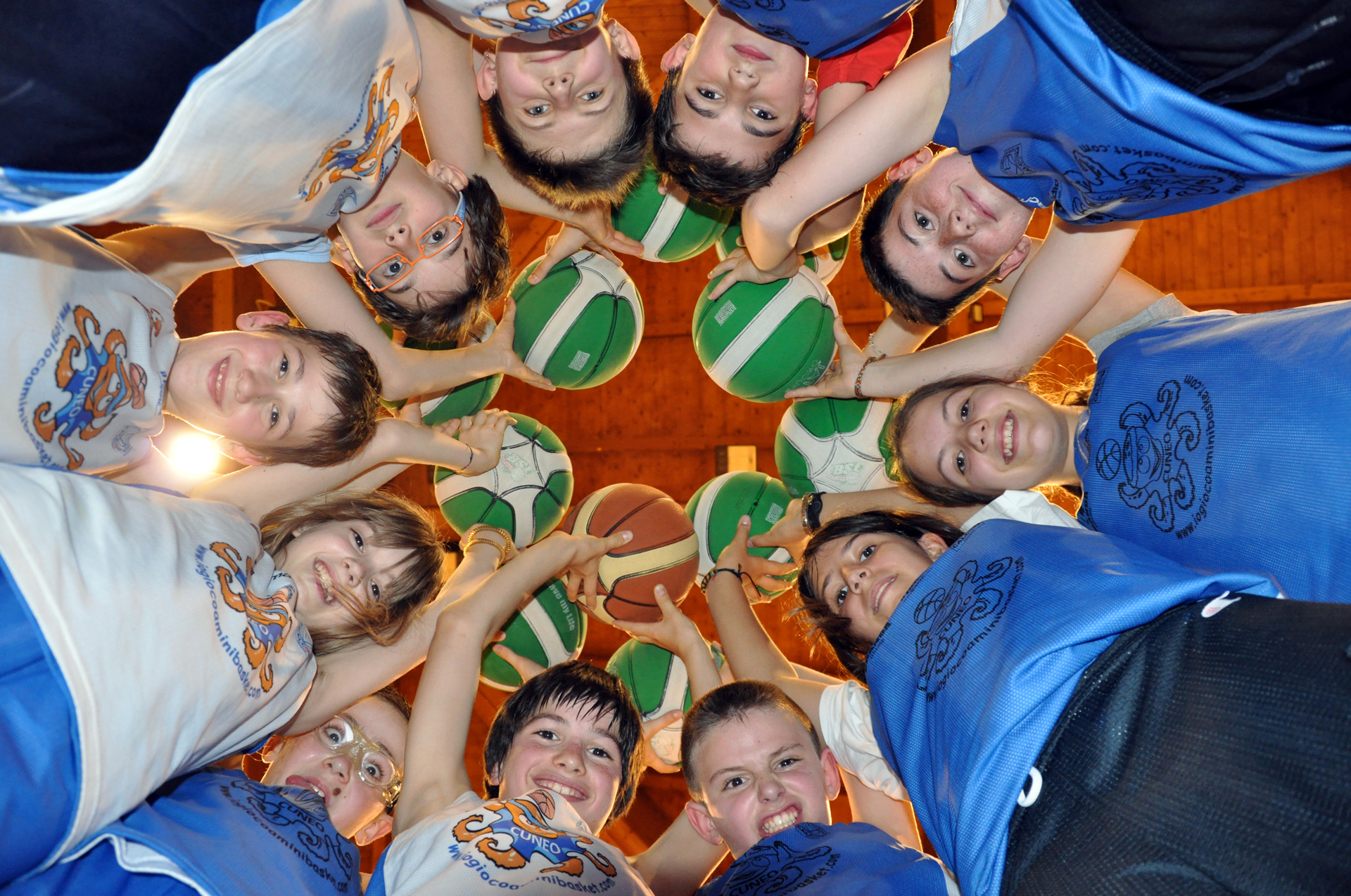 #INSIEME:UNOPERTUTTITUTTIPERUNO di A.S.D. PROMOSPORT #INSIEME:UNOPERTUTTITUTTIPERUNO-A.S.D. PROMOSPORT