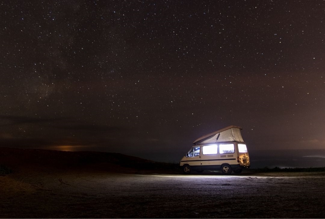 TANTE GAMBE PER QUATTRO RUOTE-La Grande Casa