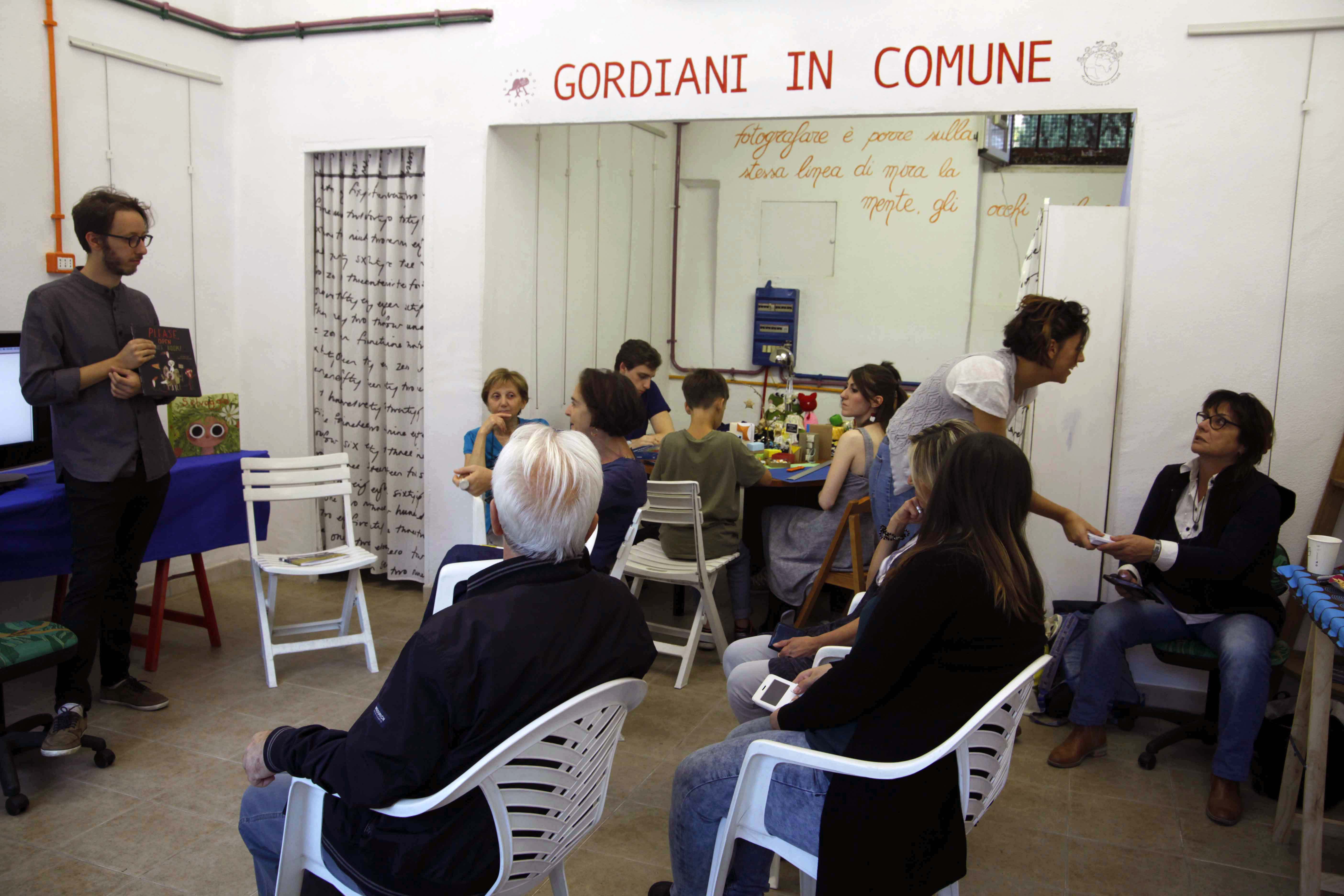 Coloriamo Gordiani di Sguardoingiro Coloriamo Gordiani-Sguardoingiro