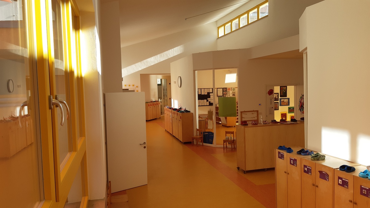 La scuola si è rinnovata e chiede aiuto! di Scuola "Cristo Re" La scuola si è rinnovata e chiede aiuto!-Scuola "Cristo Re"