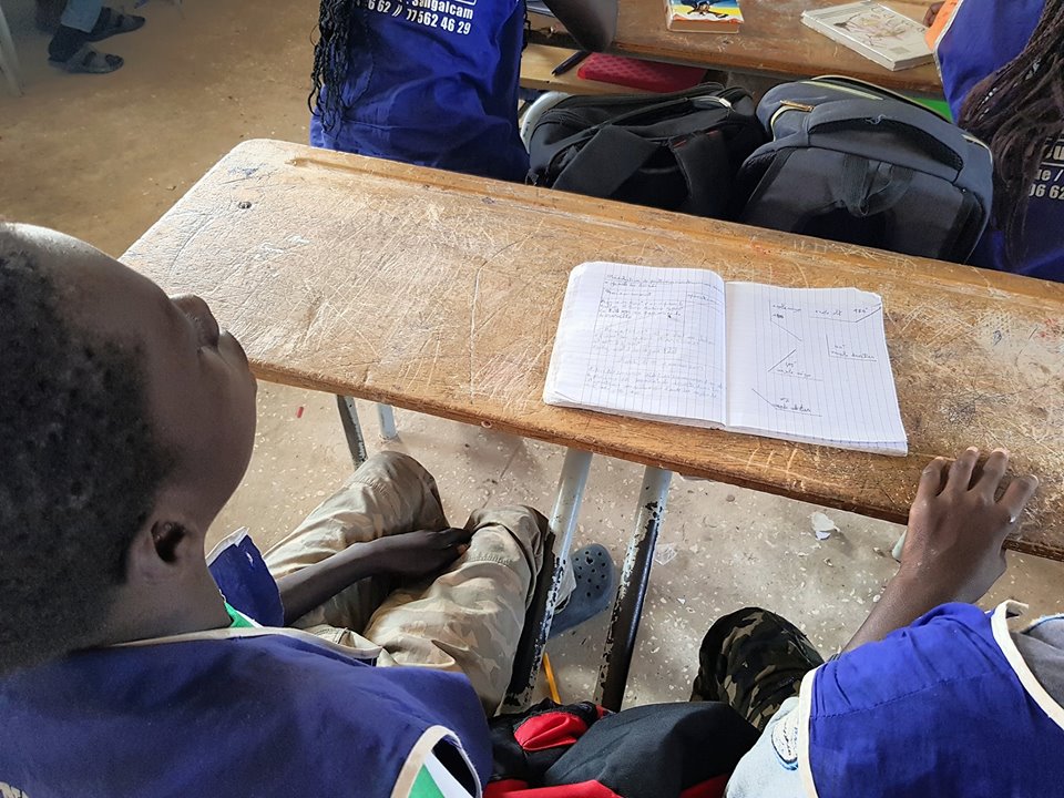 #scuolaSENZAconfini-Istituto Comprensivo Foscolo