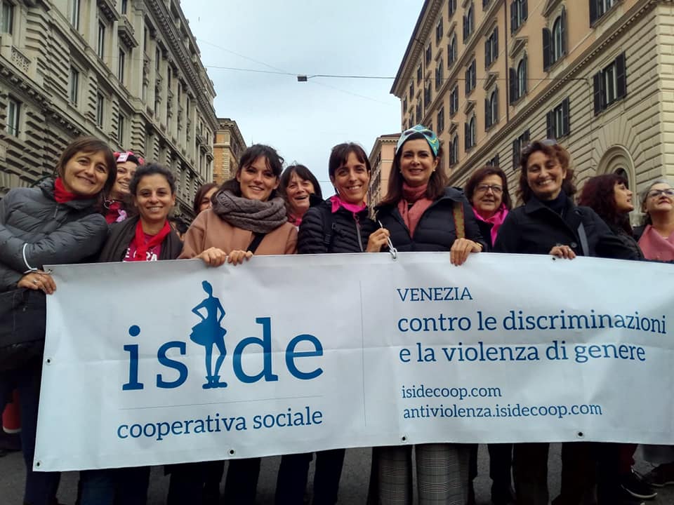 RUNNHER one for all di ISIDE ONLUS RUNNHER one for all-ISIDE ONLUS