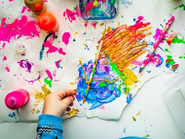 Liberamente Creo e Cresco di IC Giovanni Giolitti - Dronero Liberamente Creo e Cresco-IC Giovanni Giolitti - Dronero