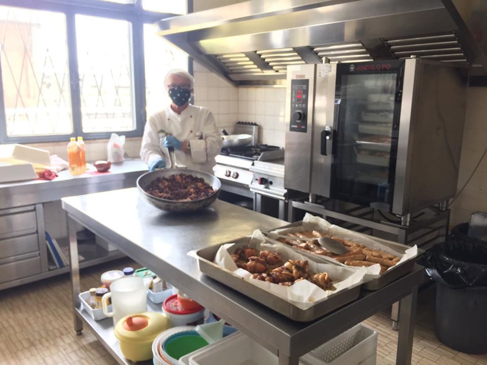 Una Piazza per il Bene Comune di Mensa Amica e Coord. Volontariato Cervia Una Piazza per il Bene Comune-Mensa Amica e Coord. Volontariato Cervia