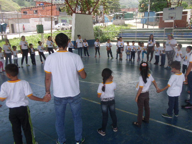 Centri estivi a Los Curos, Venezuela-Catedra de la Paz
