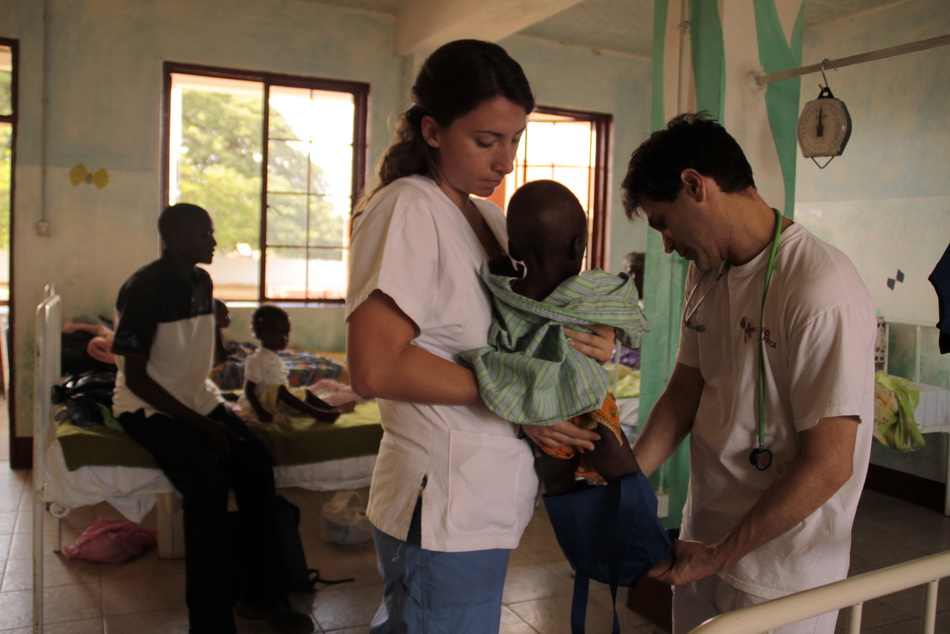 Con mamme e bambini in Angola-Medici con l'Africa Cuamm