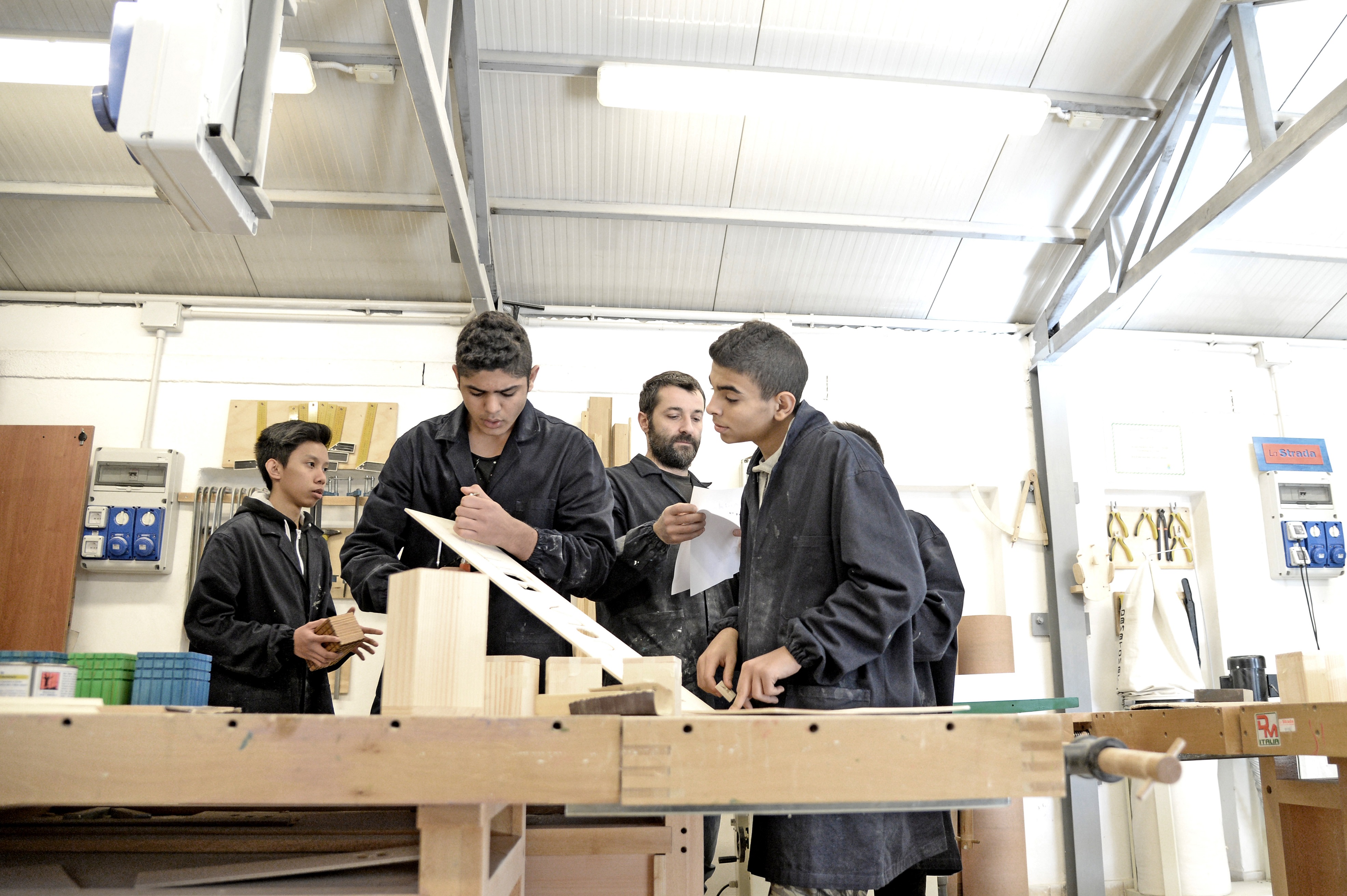 Adotta un banco!-La Strada