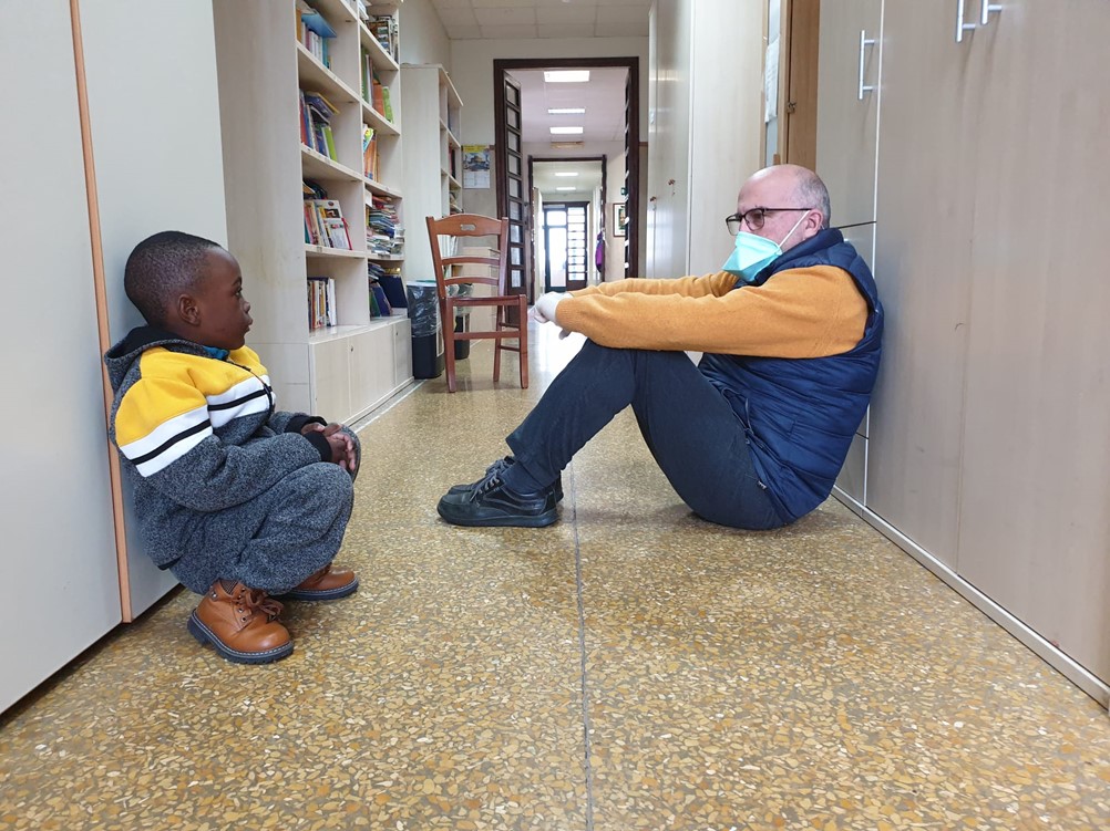 AIUTA I BAMBINI MALATI DELLA CASA DI KIM di KIM AIUTA I BAMBINI MALATI DELLA CASA DI KIM-KIM