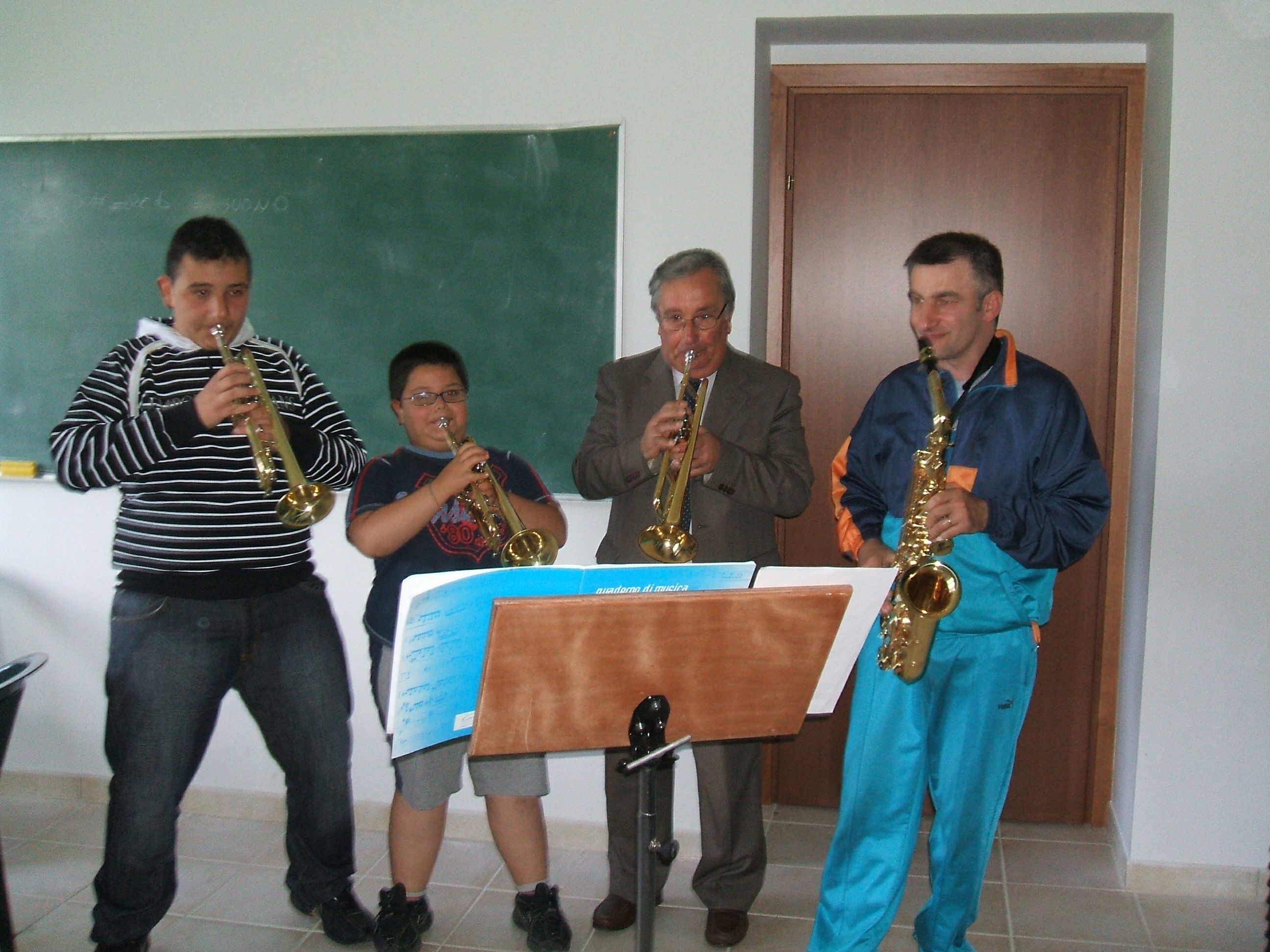 Divise e Strumenti Banda Castelpetroso-MusicsART