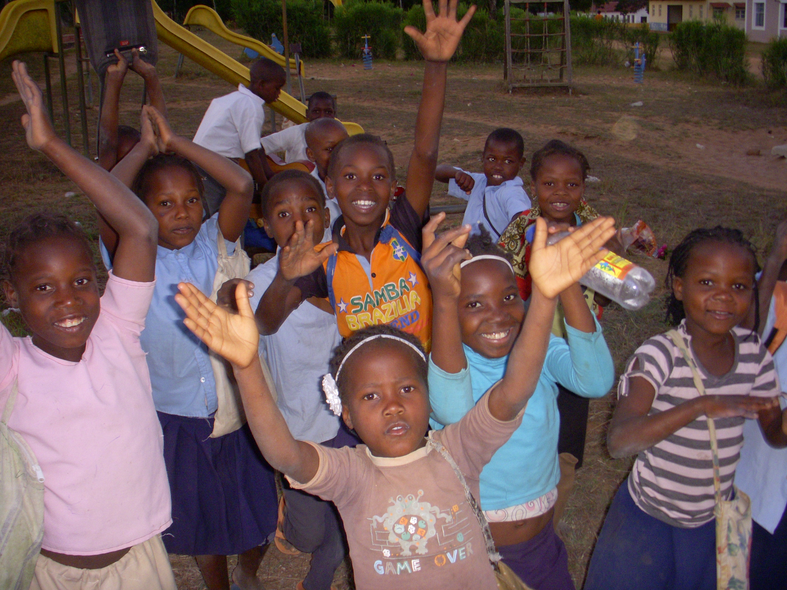 Sostegno scolastico ai bambini di Uvira -ZUZUMA PLANET